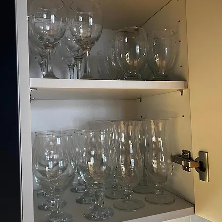 New Offer!!! Kopinska Premium Apartment, Cosy & Quiet, Easy Railway & Tram Access, Superb Location, Self Check-in Apartmán *