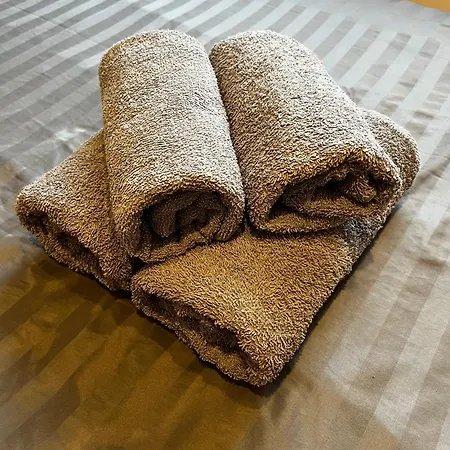 New Offer!!! Kopinska Premium Apartment, Cosy & Quiet, Easy Railway & Tram Access, Superb Location, Self Check-in *