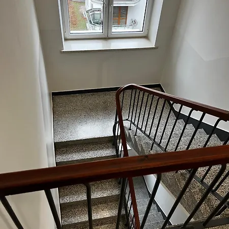 アパート New Offer!!! Kopinska Premium Apartment, Cosy & Quiet, Easy Railway & Tram Access, Superb Location, Self Check-in